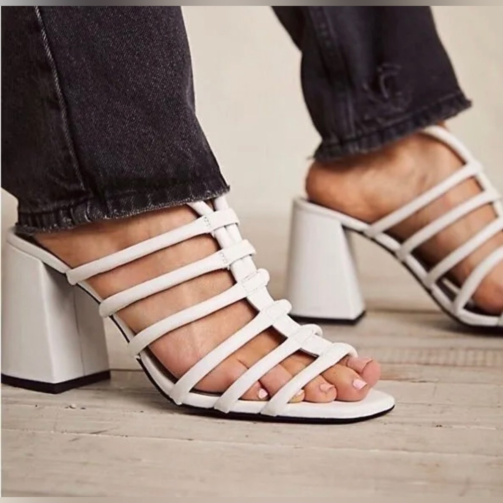 Free People Black Colette Cinched Heels Size 40. SH4